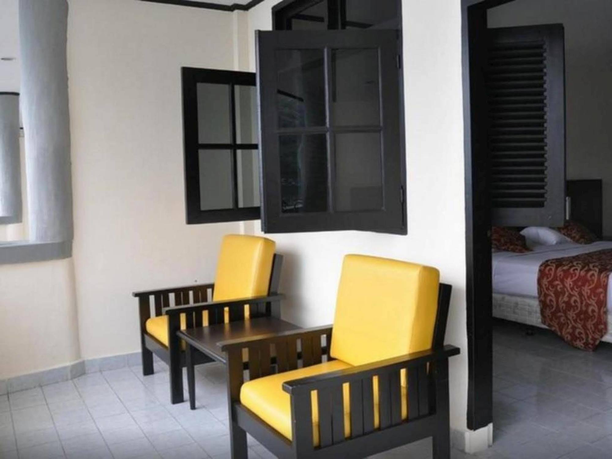 Danau Toba International Cottage Parapat Luaran gambar